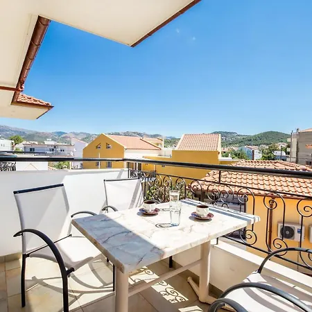 Aldebaran Apartment *